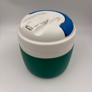 Igloo Half Gallon Jug With Spout